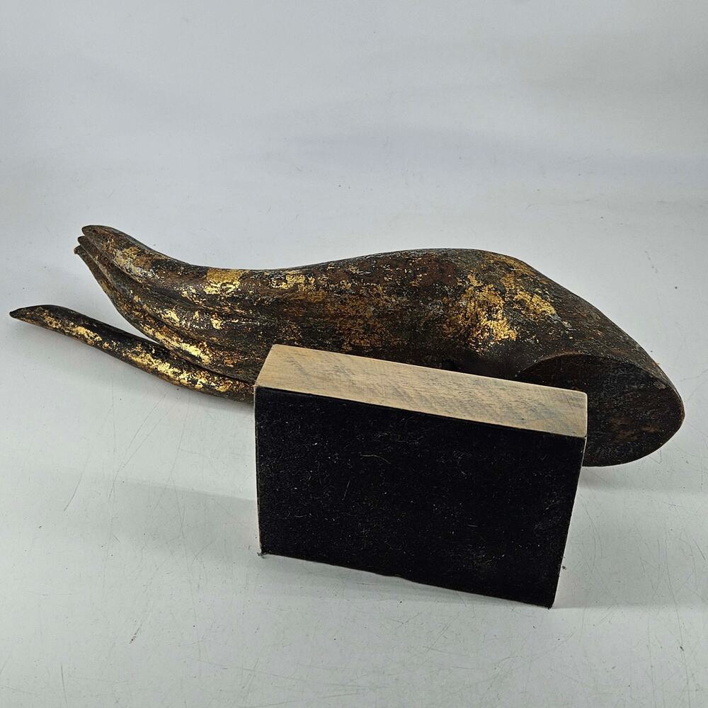 Hand of Buddha Thai figurine wood carved gold gilt on stand - Picture 6 of 6